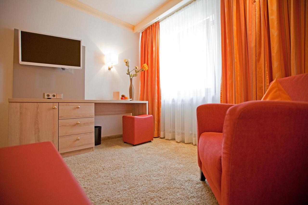Hotel Krone Ohg Gerlingen Ngoại thất bức ảnh